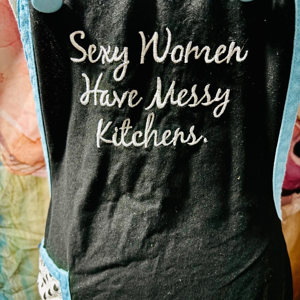 Handmade Apron - Picture 2 of 5